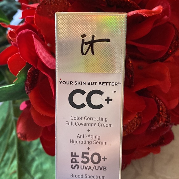 Last One! It Cosmetics CC+ Cream Neutral Medium - Picture 2 of 6